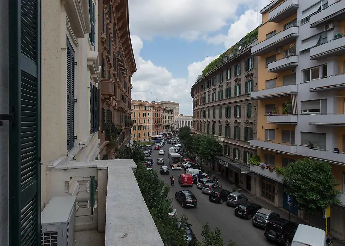 The Pope's Window 4* Roma